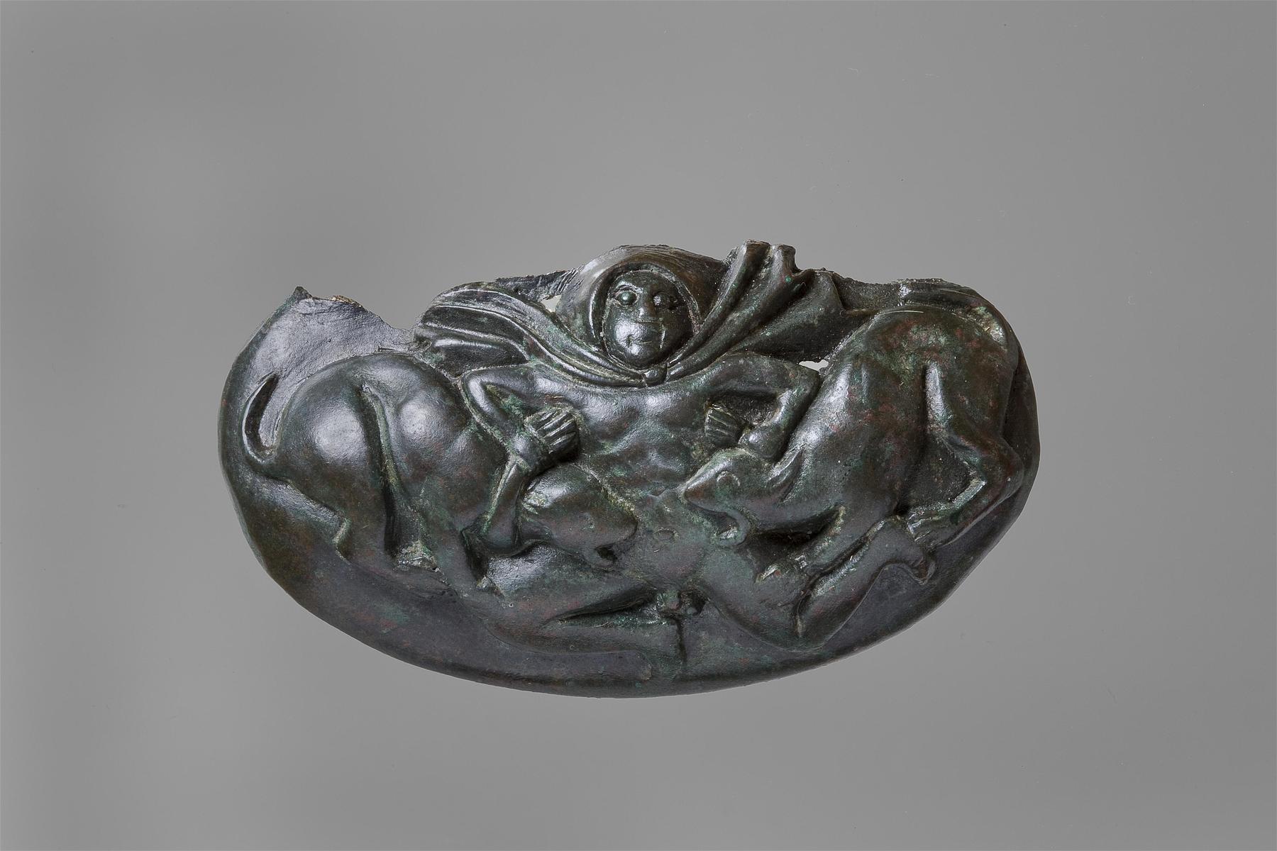 Handle attachment with Actaeon being attacked by his dogs, H2287