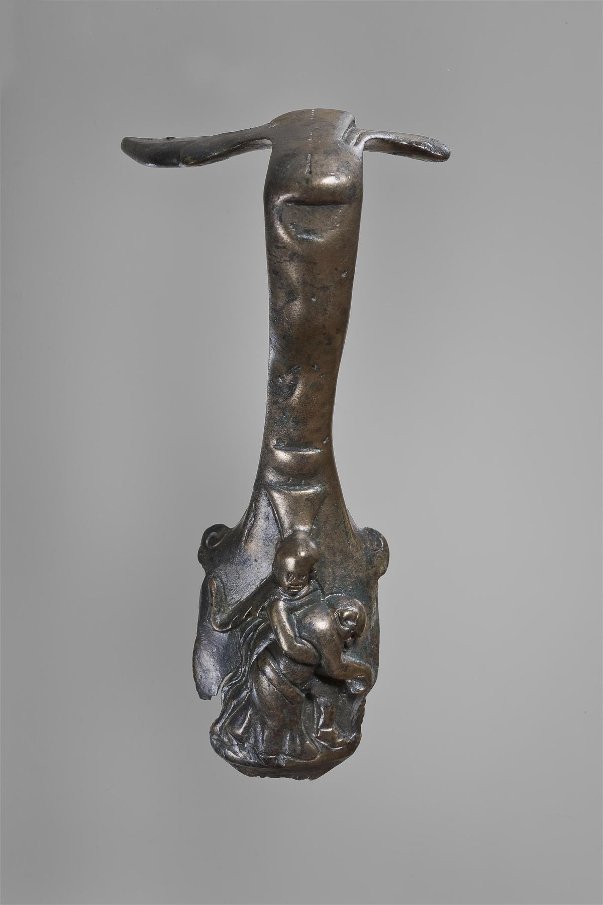 Handle of a jug with attachment in the shape of Paposilenos and a satyr, H2285
