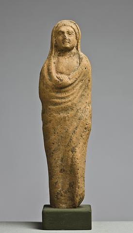 H1018 Statuette of a woman (?)