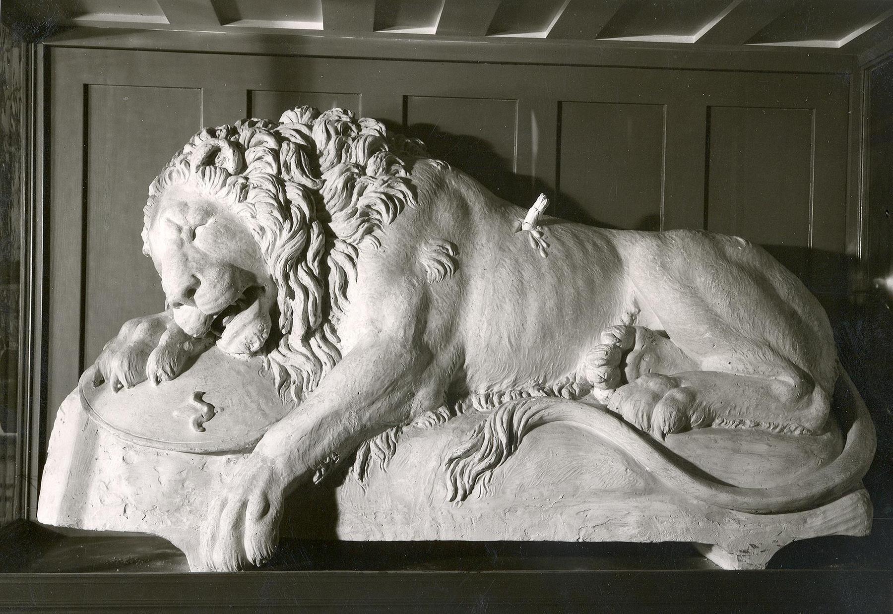 Dying Lion (The Lucerne Lion), AX137