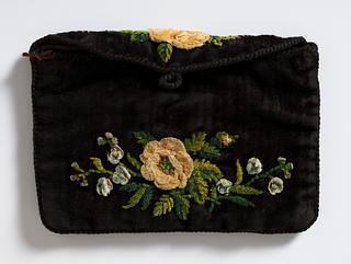 N76 Letter pouch with four prescriptions made for Thorvaldsen