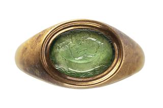 I509 Cupid sailing in a boat