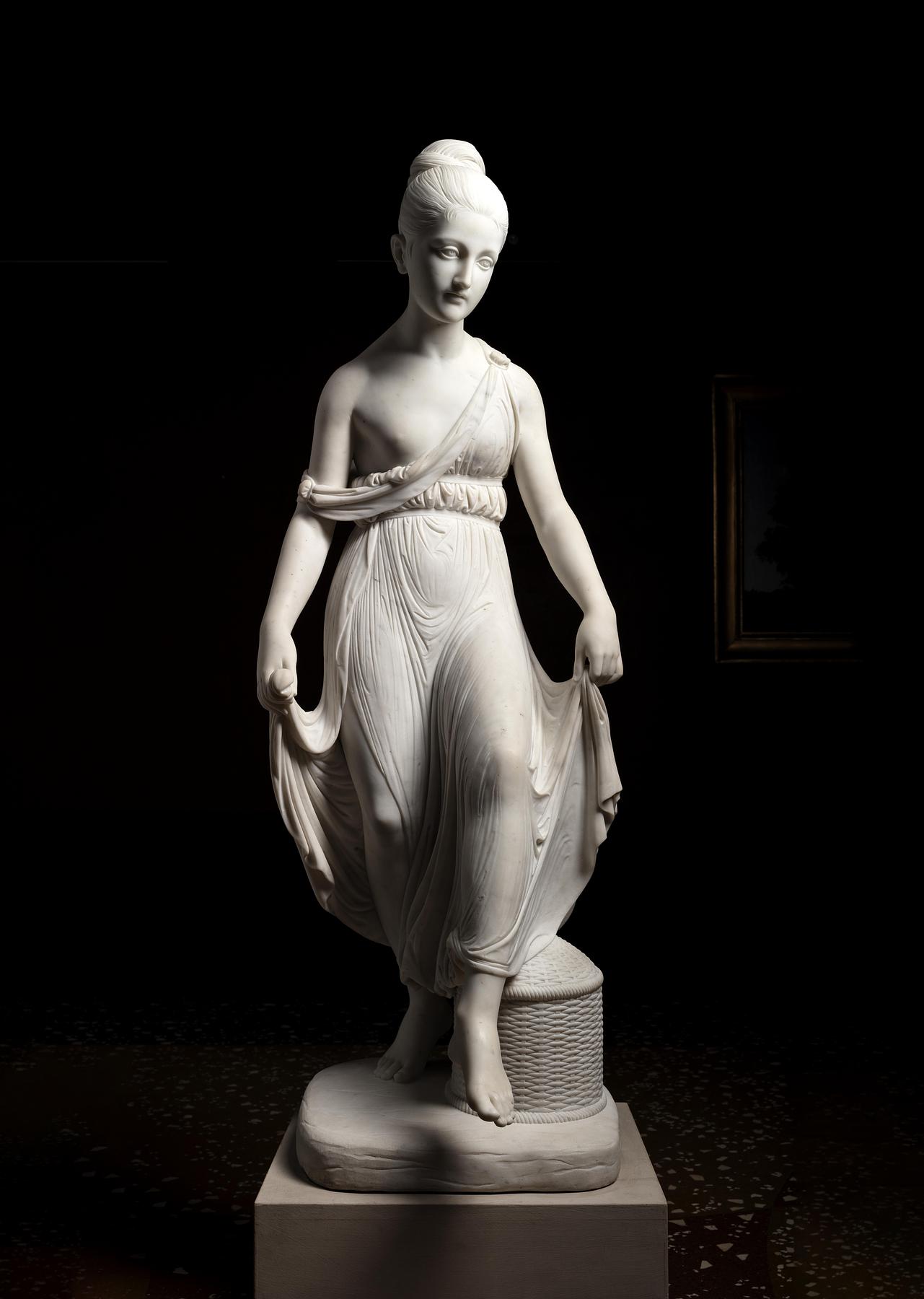 Dansende ung pige, A180