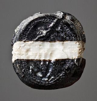 I75 Armed man and a reclining dog